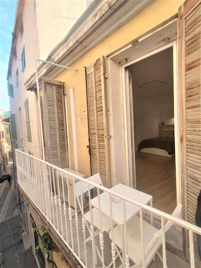 Le Chat Orange Leilighet Aubagne Eksteriør bilde